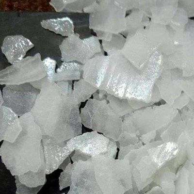 Punto de ebullición de la soda cáustica del NaOH GB209-2018 1390C soluble en agua para la fabricación de papel