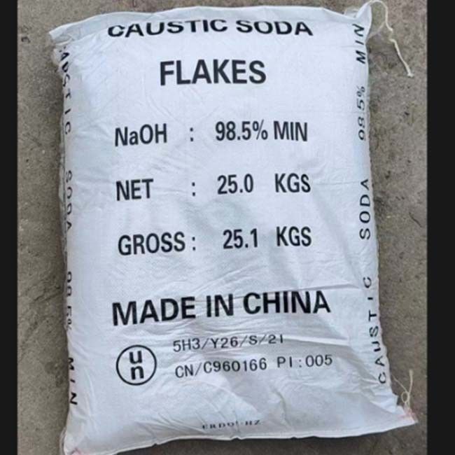 NaOH cáustico refinado 25KG/Bag de los productos petrolíferos 1310-73-2